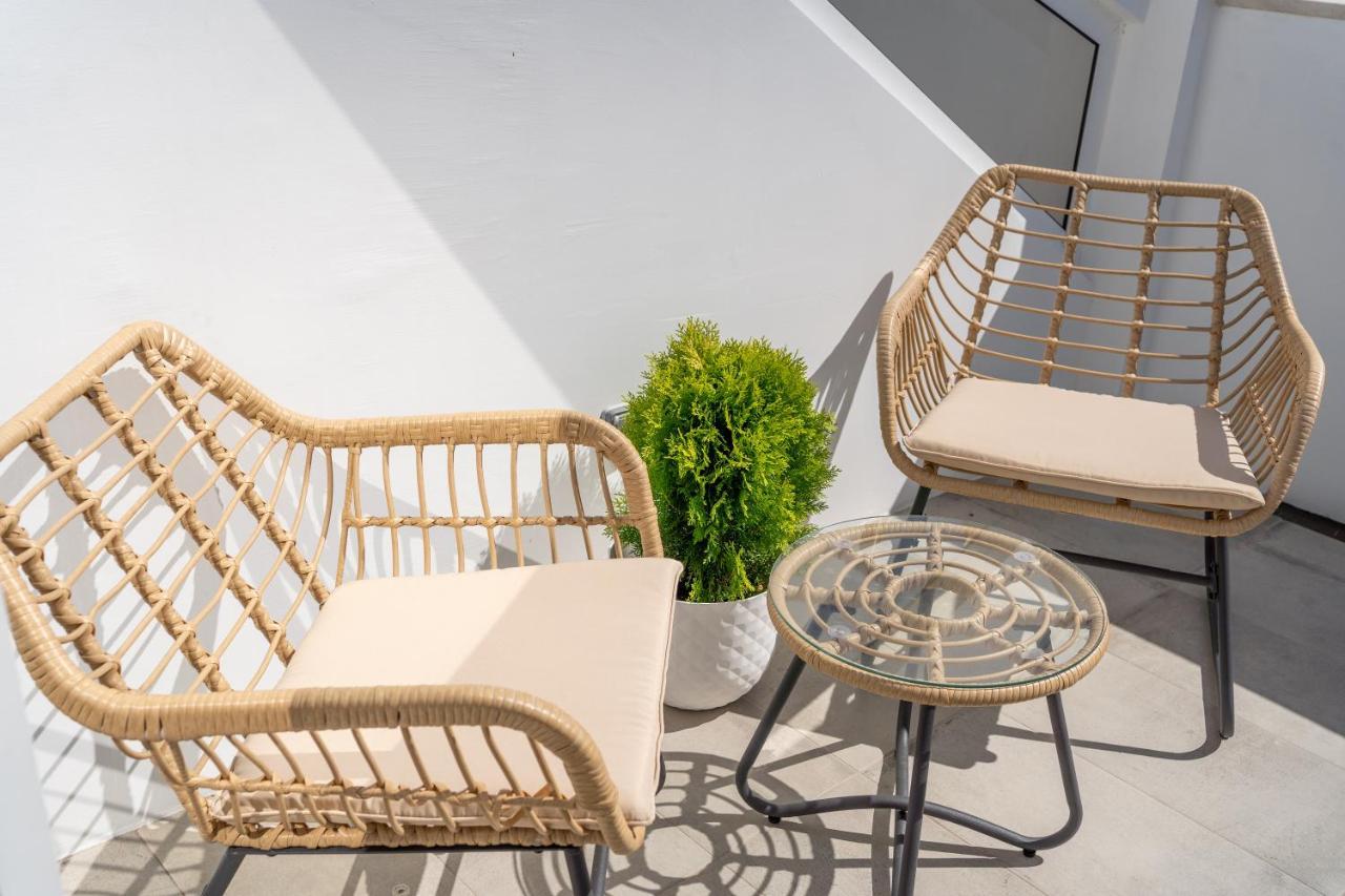 7 Styles Apartments By Raspberry Cascade Faro Ngoại thất bức ảnh